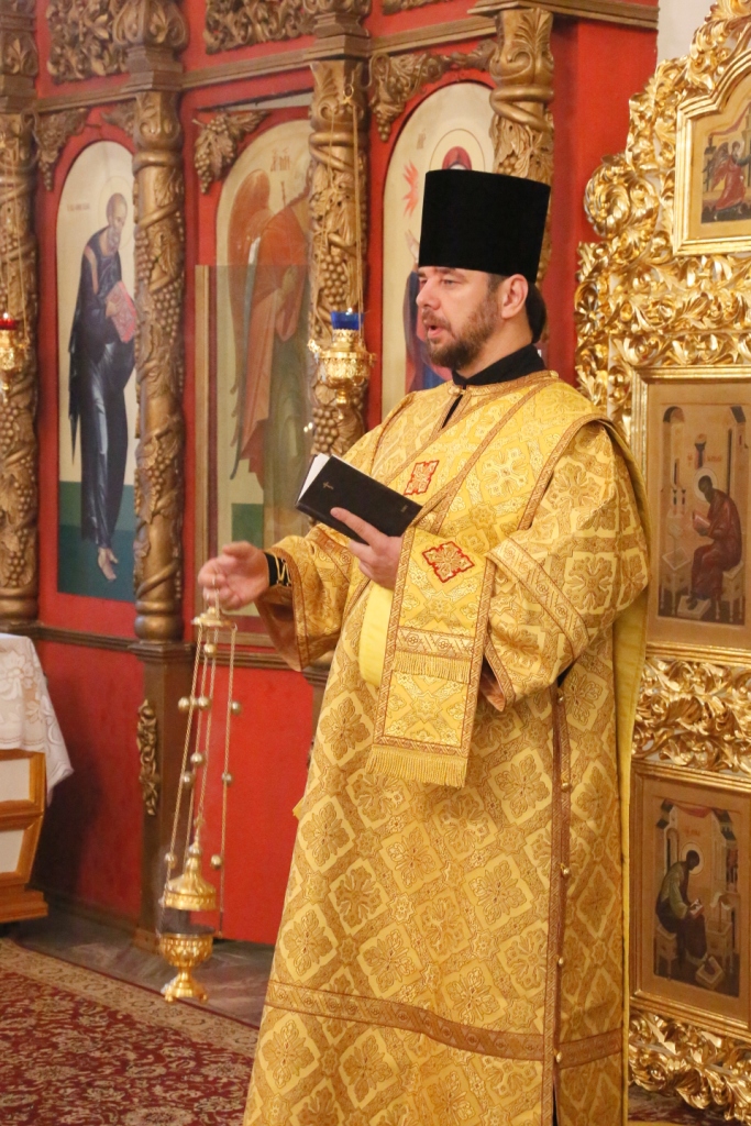 Литургия в Свято-Предтеченском храме при Саранской Духовной Семинарии